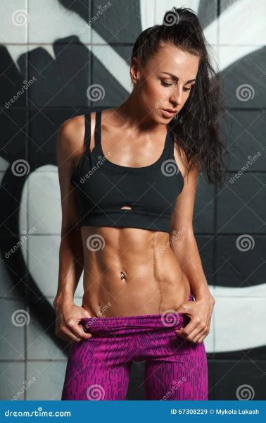 bloated stomach symptoms