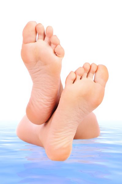 feet laptop wallpaper