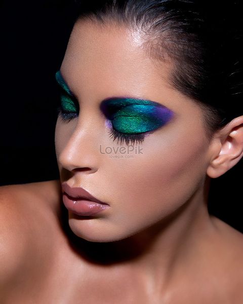 makeup thick heavy