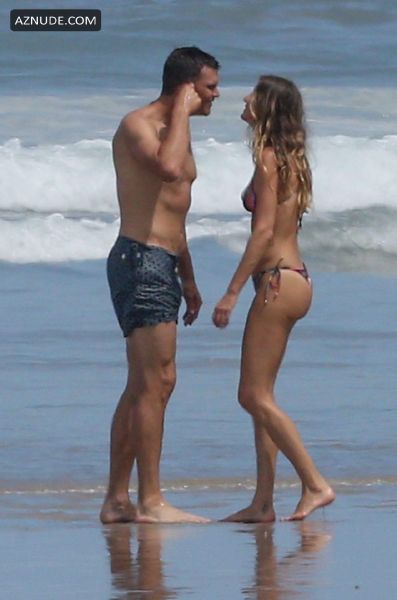 gisele bundchen no top