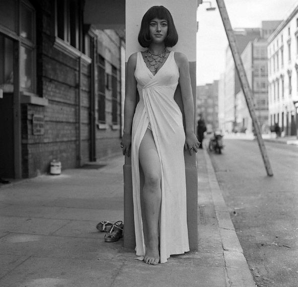 helen mirren swimsuit photo