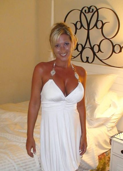 hotter mother or daughter