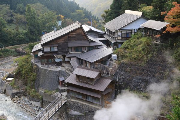 inside japanese onsen winter