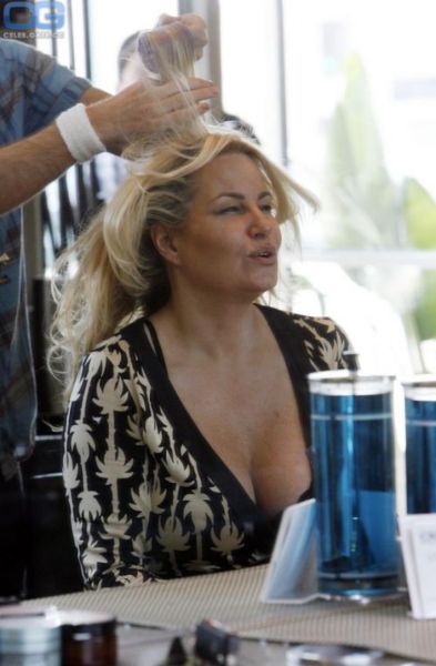jennifer coolidge 20s