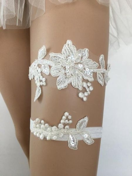 beautiful bridal garters