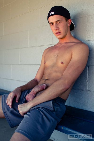naked gay men bulge