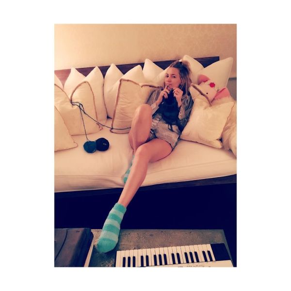 kate hudson pants