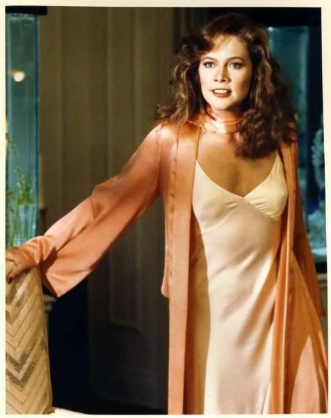 kathleen turner on friends