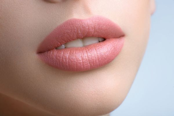 orange lipstick lips