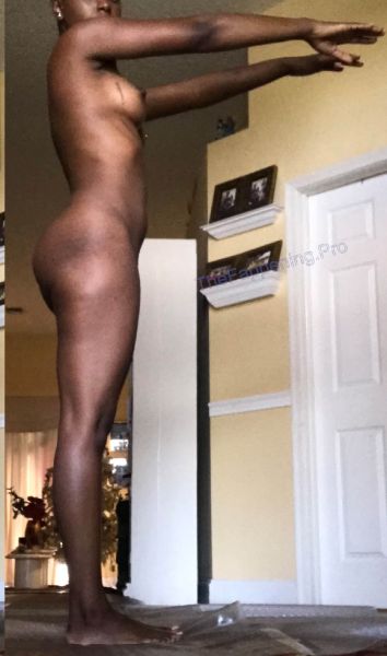 lupita nyong'o beach body