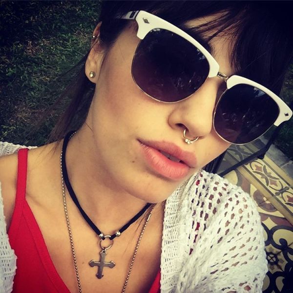 milagros flores