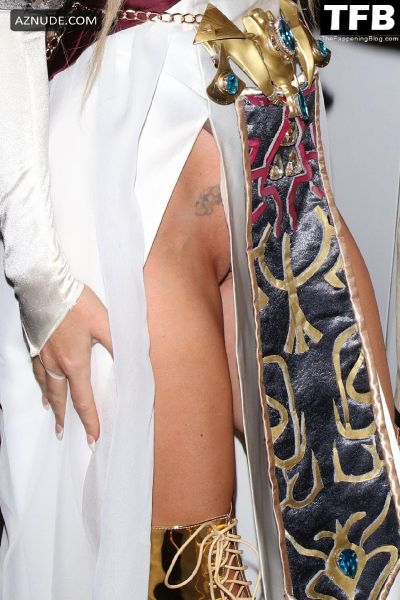megan fox jean jacket