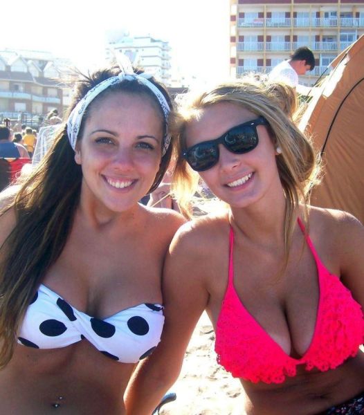 great bikini cleavage beach