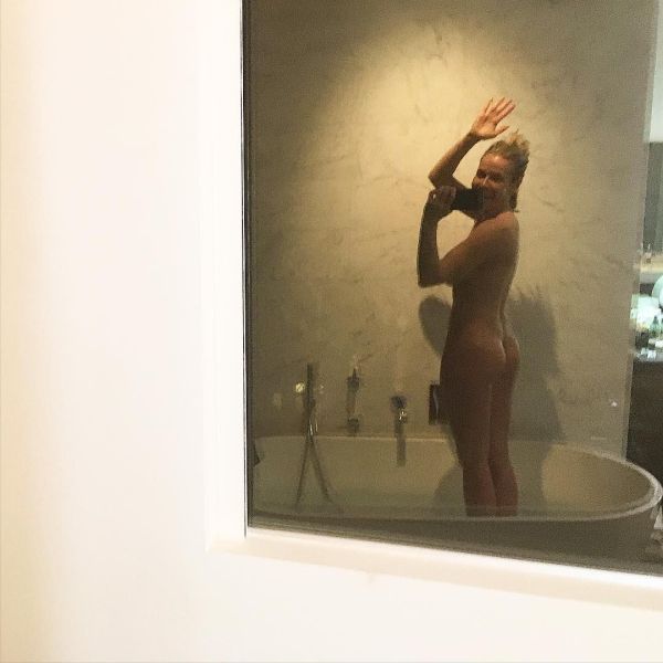 naked women standing