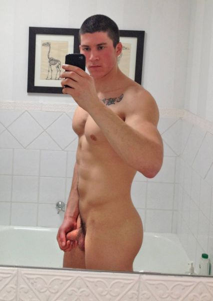 gorgeous hot naked guys selfies