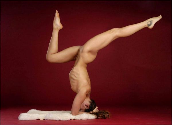 nude yoga classes