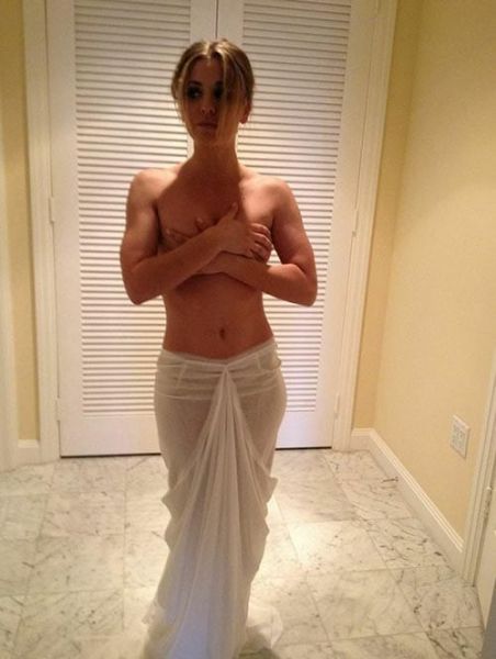 kaley cuoco and kate upton