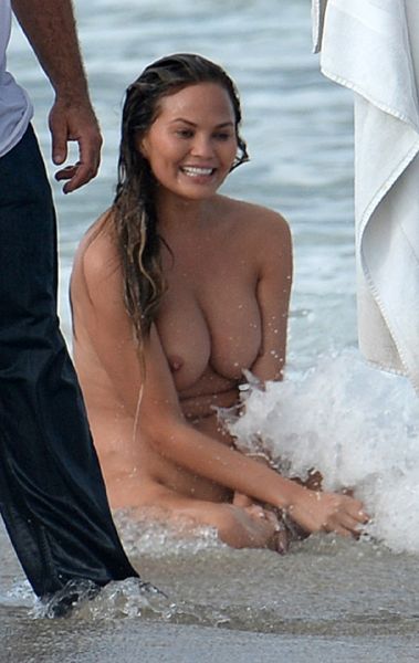 nude selfies anal