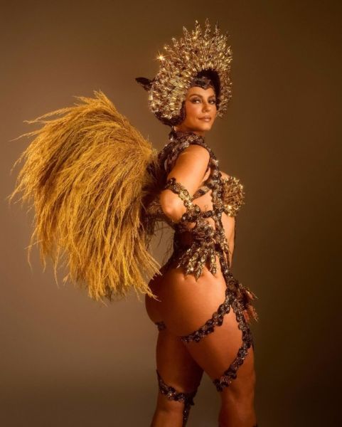 paolla oliveir