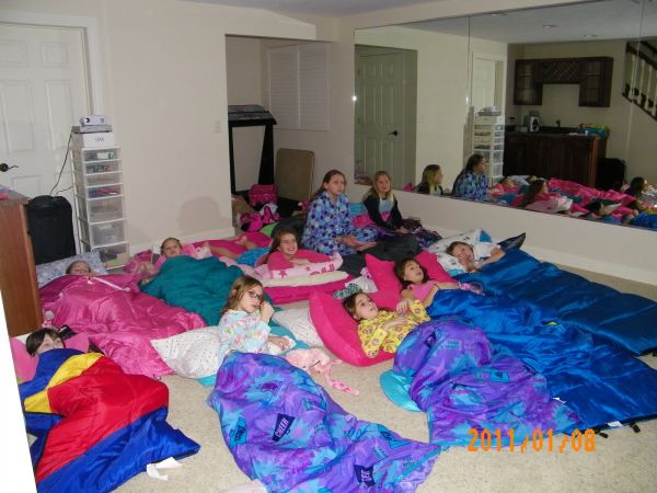 girl scout holiday party ideas