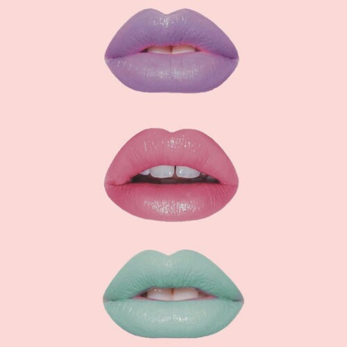gold glitter lips