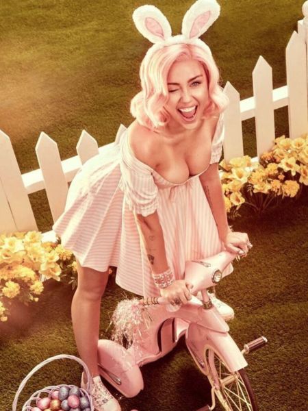 miley cyrus post