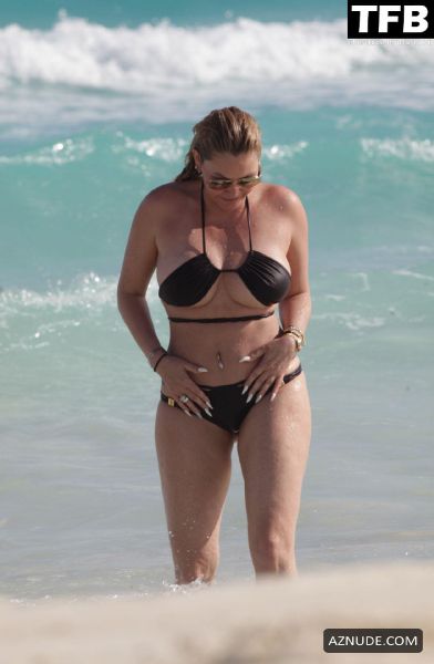 shanna moakler calendar