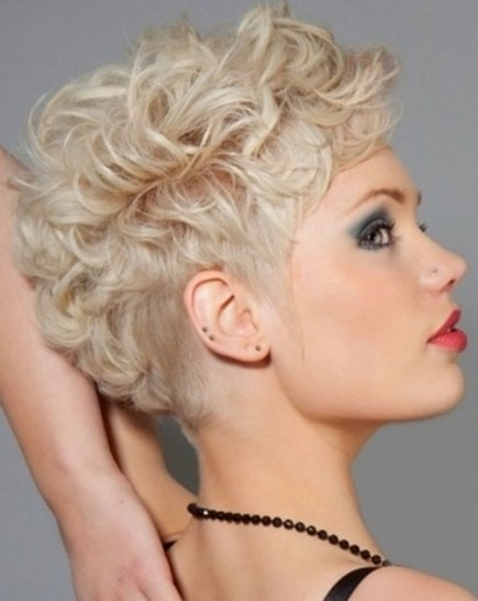 cute short curly hair hairstyles