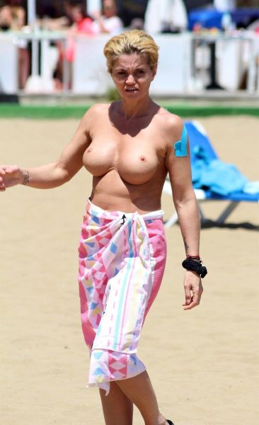 shakinadventor naked news