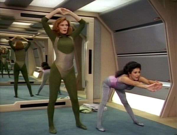 women see through camel toe