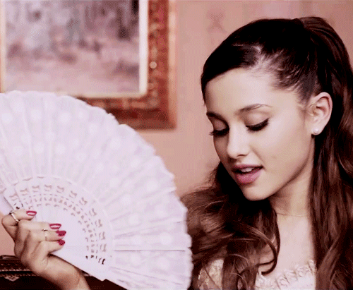 ariana grande scared