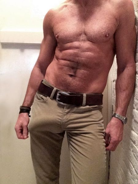 shemale panty bulge