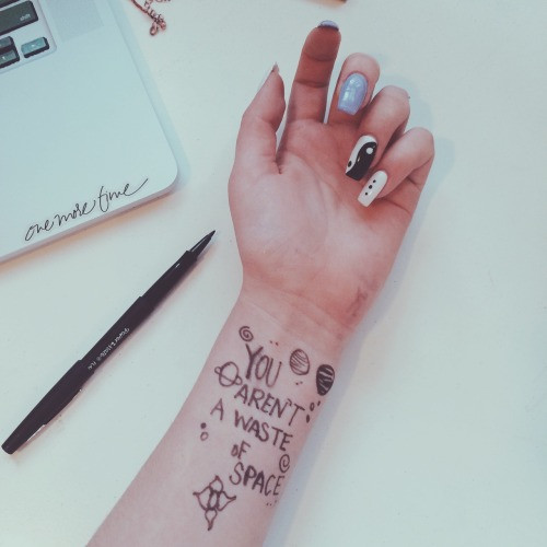 tumblr hand sculpture