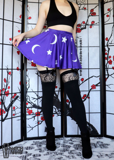 mini skirt black boots women