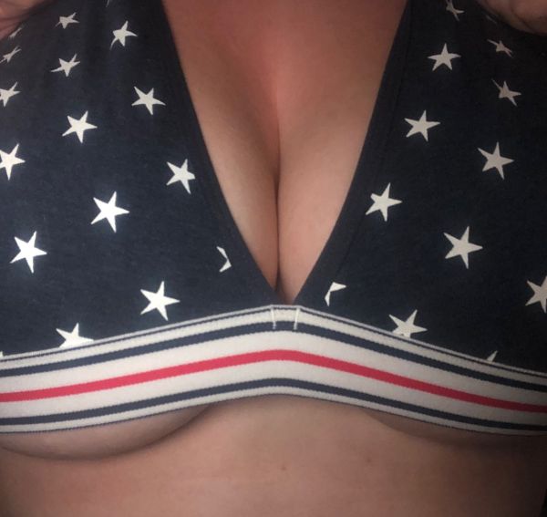 nude milf perfect boobs