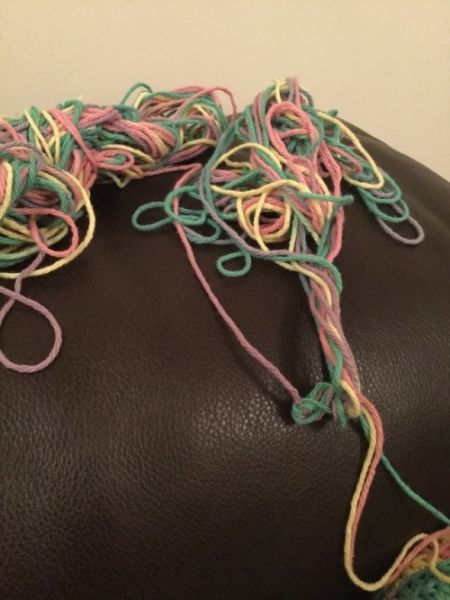 tying square knot