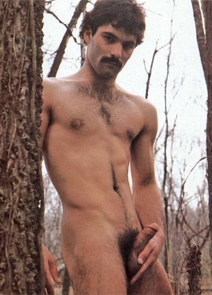 nude guys with hairy thighs