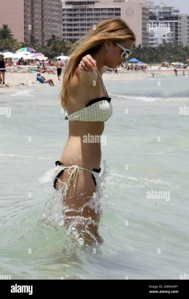 girl port shorts