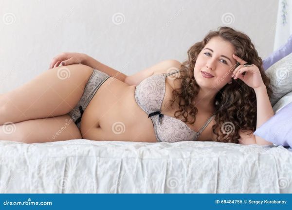 wallpaper on side laying bibi ki magazine